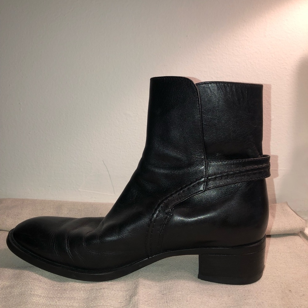 TOD’S Black Leather Ankle Boots Sz 8.5